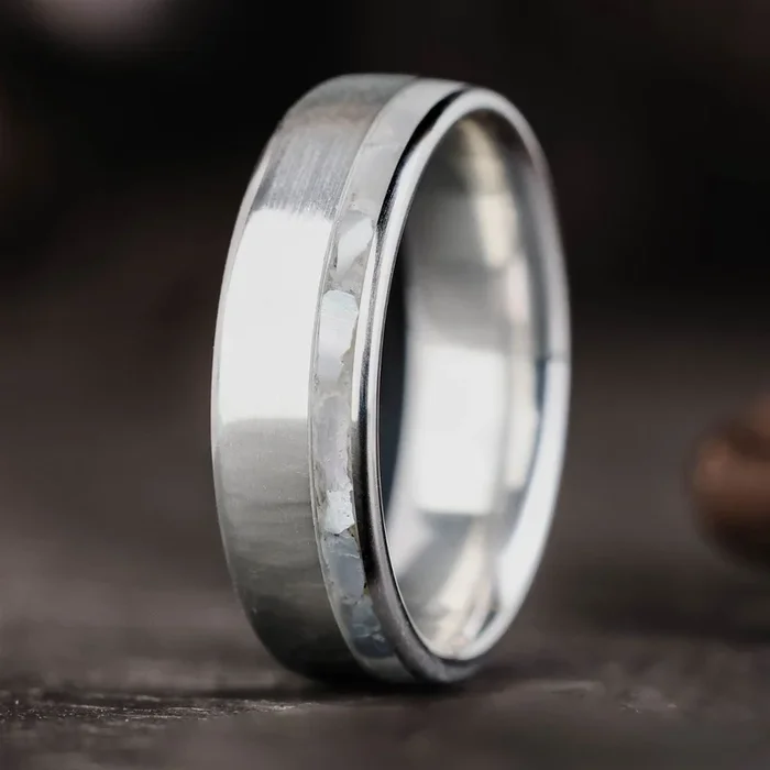 The Dune | Men’s Silver Wedding Band with Offset Mother of Pearl Inlay