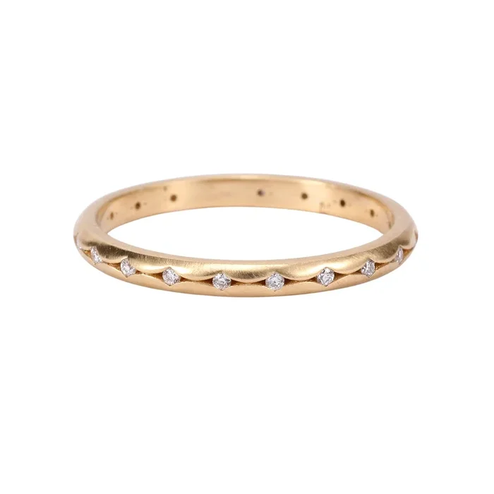 Thin Scallop Band