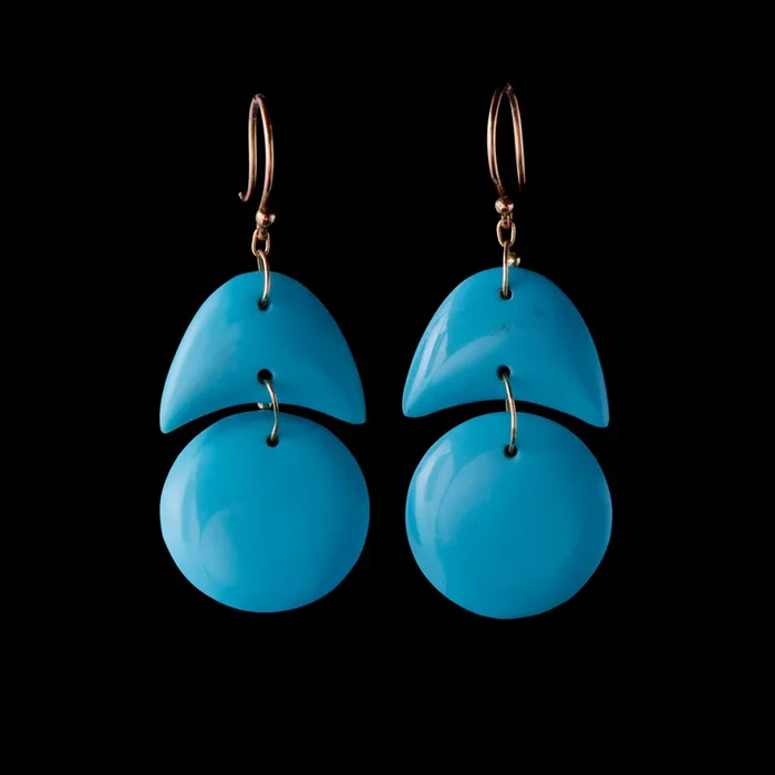 Tiny Arp Earring