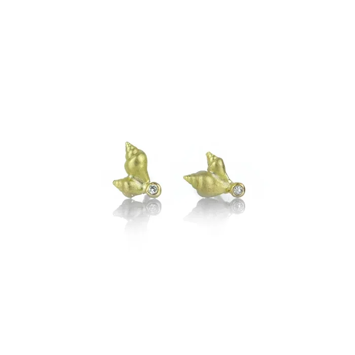 Tiny Shell Studs