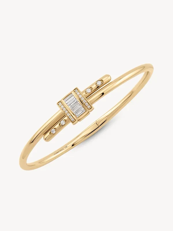Vaulted Diamond Latch Bracelet