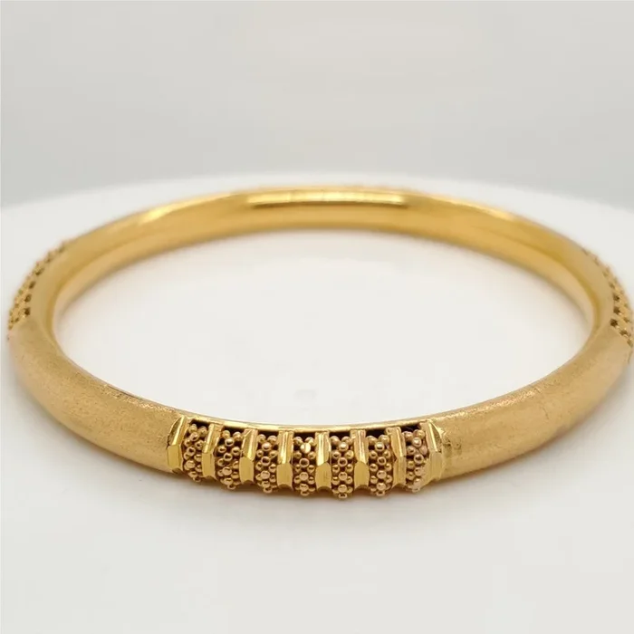 Vintage 22kt Yellow Gold Bangle Bracelet
