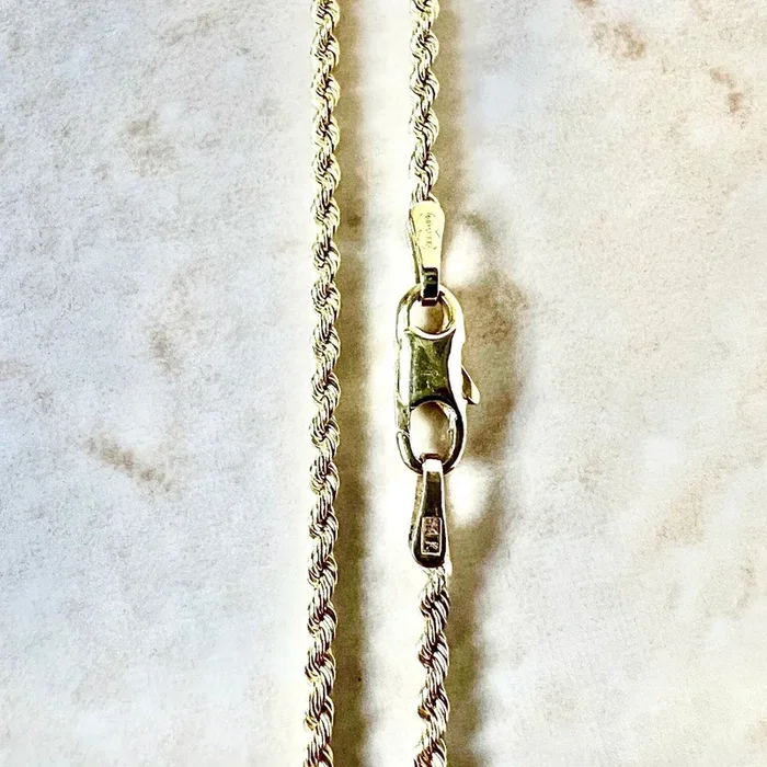 Vintage Italian 14 Karat Yellow Gold Rope Chain Necklace By UnoAErre