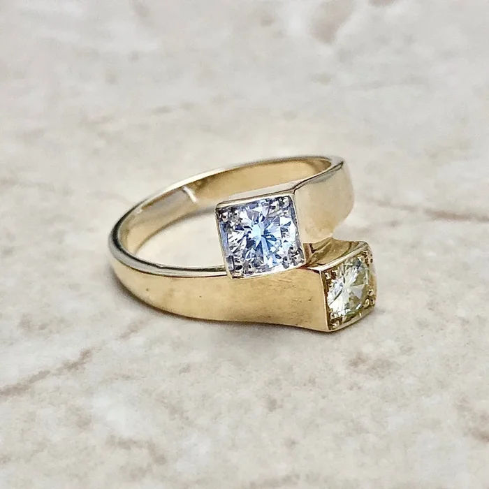 Vintage Italian Toi Et Moi 0.75 Carat Diamond & Yellow Diamond Ring