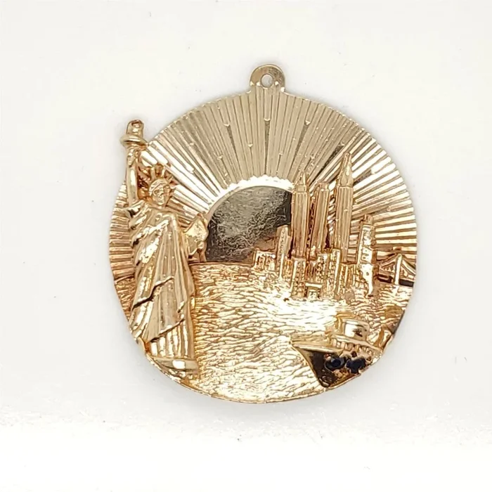 Vintage Mid-Century 14Kt Yellow Gold And Sapphire New York Pendant/Charm