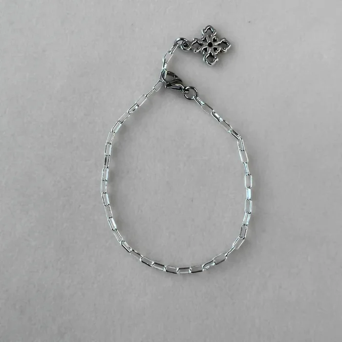 Virtual Charm Bar | Mini Paper Clip Bracelet