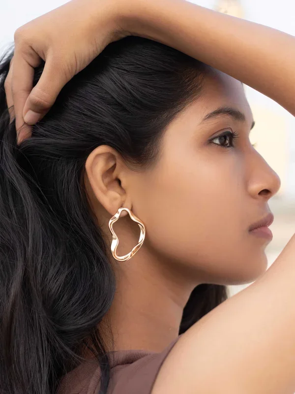 Wavy Statement Earring