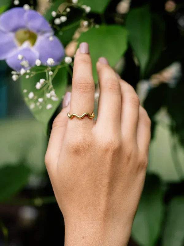 Wind Wave Brass Adjustable Ring (Anti Tarnish)